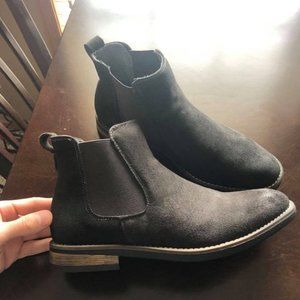 Men Chelsea boot size 7.5/ 8 BRAND NEW